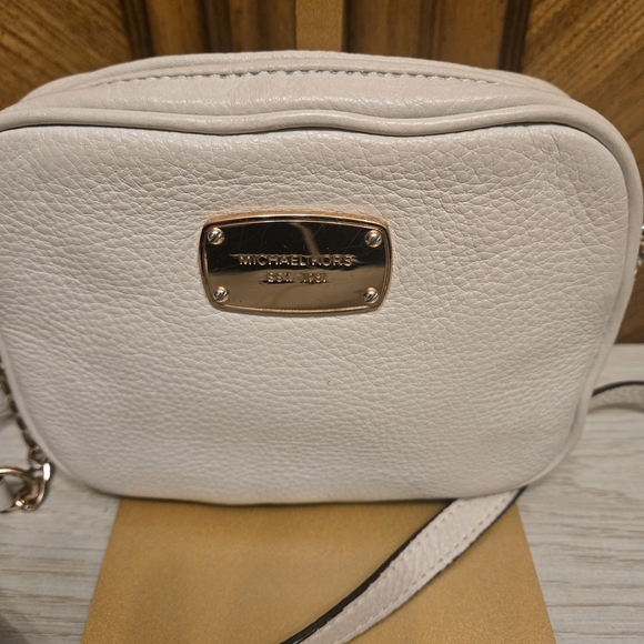 Michael Kors Hamilton Small Crossbody Bag - Picture 2 of 5